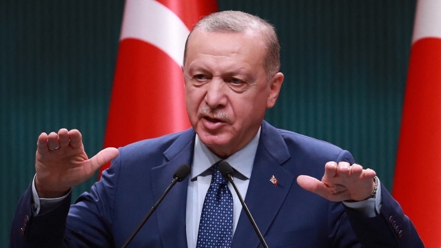 Erdogan menace la Grèce après un désaccord sur l’espace aérien: « Nous pouvons arriver subitement la nuit »!