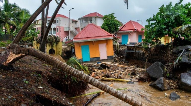 La tempête Fiona fait de plusieurs dégâts et 1 mort e Guadeloupe!